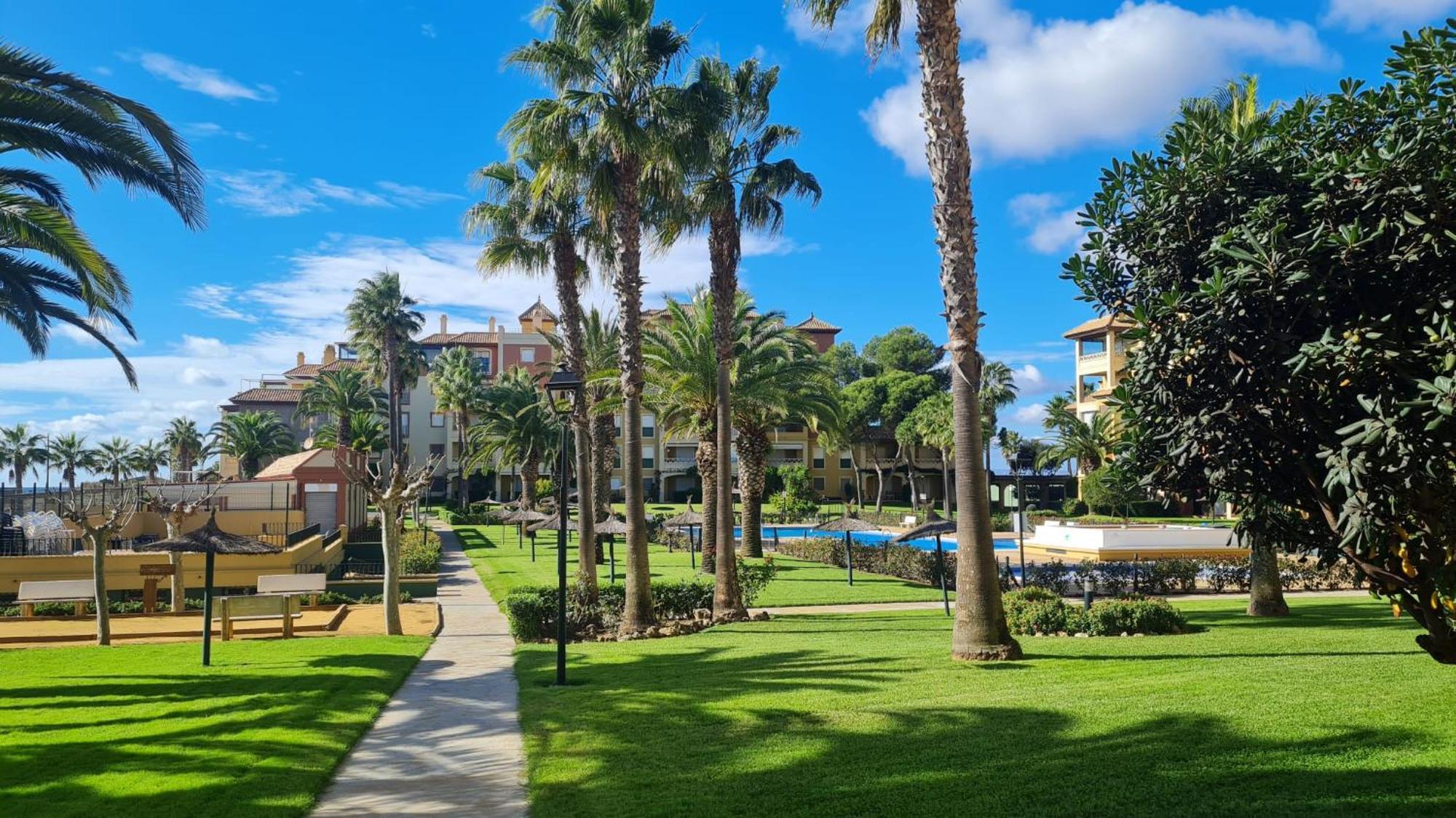 Apartamento! Primera Línea Y Gran Terraza Aiamonte